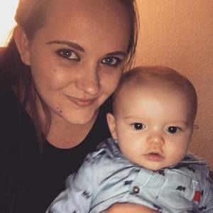 Meet your Posher, Corrina